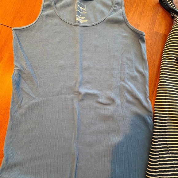 Sonoma Tank Tops Womens Size L Sleeveless Top Striped and Solid Blue 2 Tops EUC - Picture 3 of 5